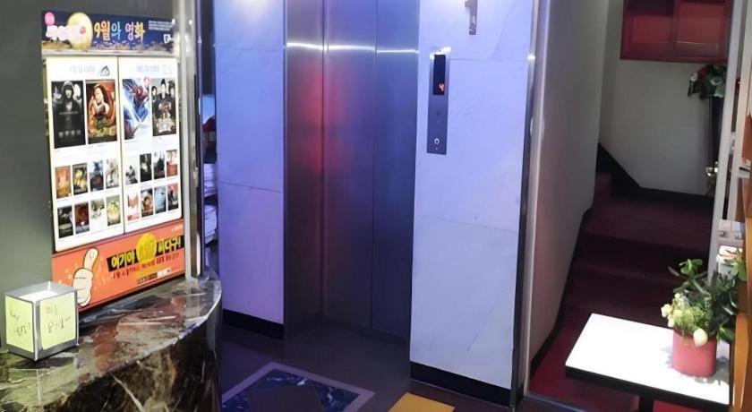 Jongro Nova Motell Seoul Exteriör bild
